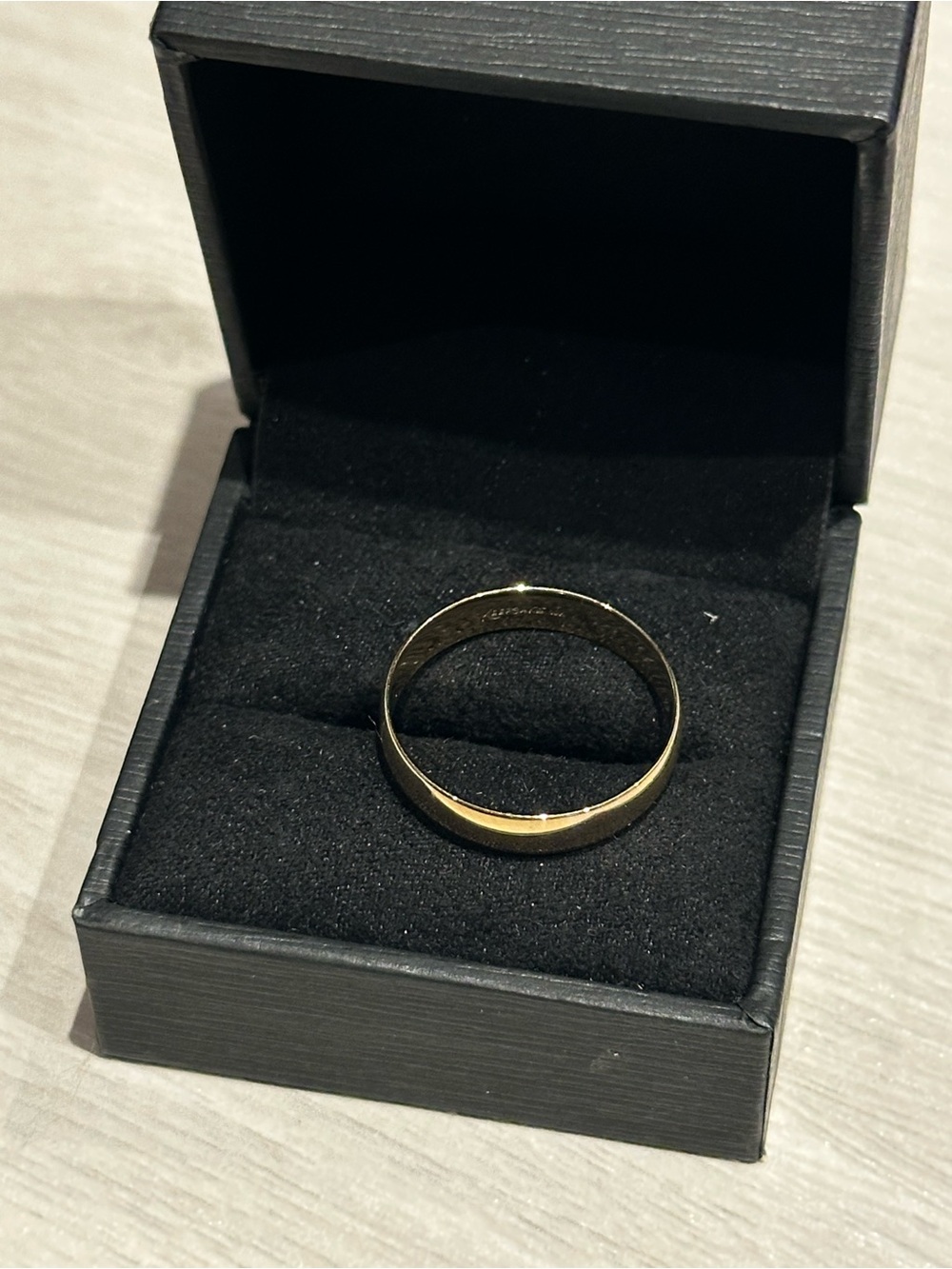 Classic Gold Band Ring - Picture 4 of 5